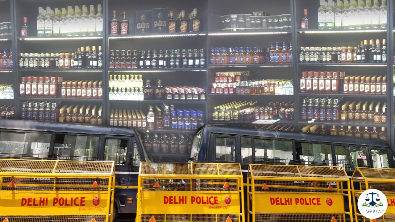 “Issue of opening of bars, liquor serving places has indelible connection with issue of public order”: Delhi Police argues before Delhi High Court “Issue of opening of bars, liquor serving places has indelible connection with issue of public order”: Delhi Police argues before Delhi High Court